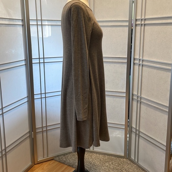 *Old Navy Dark Taupe, Long Sleeved Dress (XS) - Picture 4 of 4